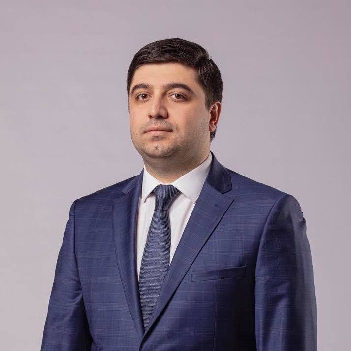 Вагаршак Акобян отказался от мандата депутата парламента Армении ради работы в частном секторе