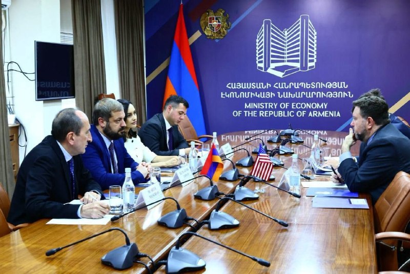 Геворг Папоян обсудил с временным поверенным США статус рыночной экономики для Армении