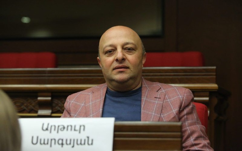 Артур Саргсян останется под домашним арестом: судья Карен Фархоян прокомментировал решение