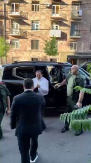 Сурен Папикян провёл встречу с молодёжью «Гражданского договора» в Армении