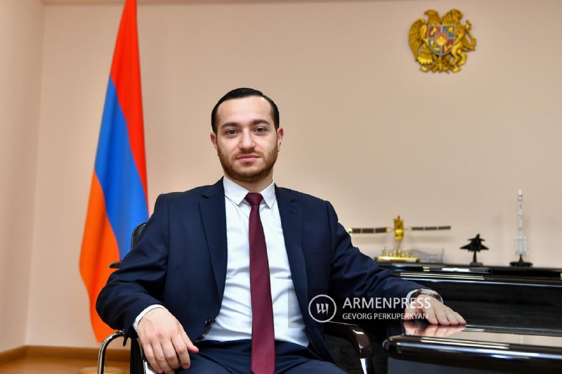 Мхитар Айрапетян покидает пост министра высокотехнологичной промышленности Армении: заявление Пашиняна