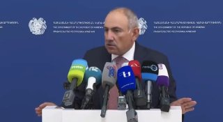 Пашинян: Царукян принял бы сделку на коленях, но в Армении её не предложили