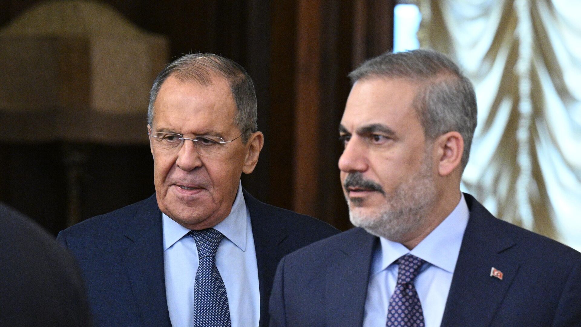Главы МИД России и Турции обсудили двусторонние отношения в Москве