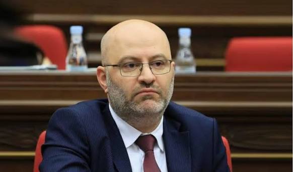 Губернатор Ширака Давид Арушанян отказался от мандата депутата Национального собрания