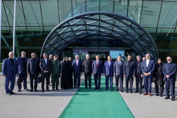 Спикер парламента Ирана Галибаф прибыл в Баку на сессию ОИС: дебаты и позиции