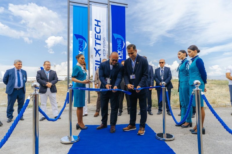 FLYONE ARMENIA представила новые Airbus A320 и A321 и открыла центр техобслуживания «Сил Техникс» в Звартноце