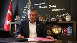 Озгюр Озель и 91 депутат вышли из CHP и создали новую партию