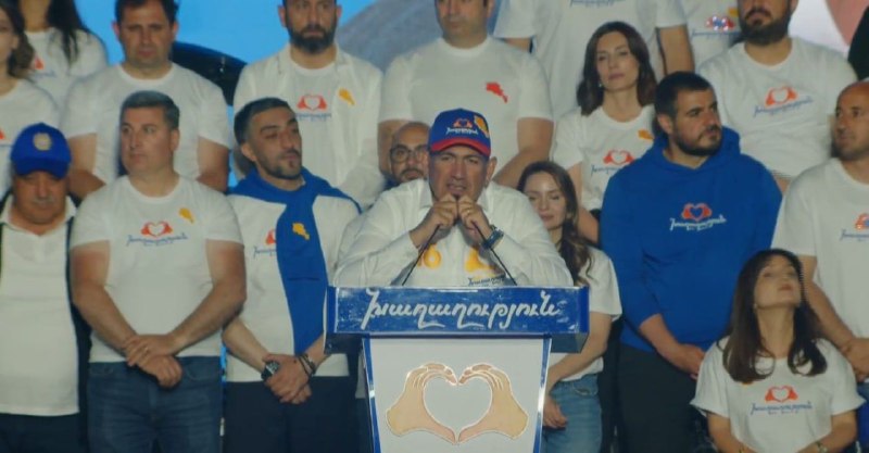 Никол Пашинян призвал граждан, прибывших из России, взять ответственность за Армению