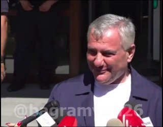 Кандидат в премьеры отказывается от обещания отказаться от двойного гражданства — дебаты в Армении