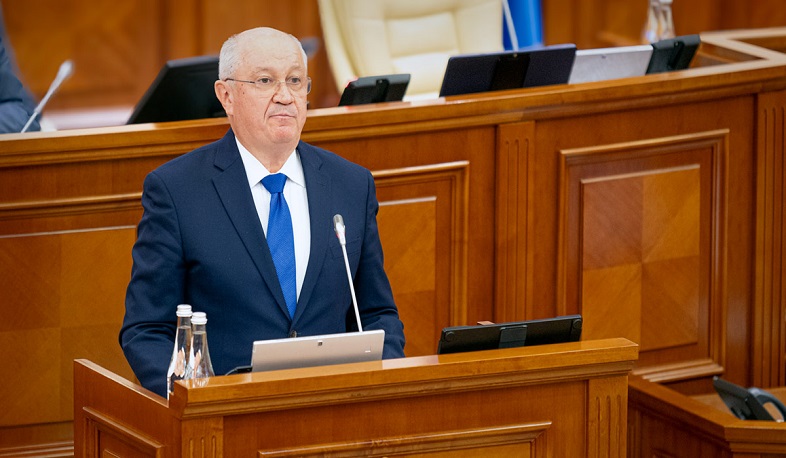 Премьер-министр Молдовы Мунтяну подал в отставку: реакция оппозиции