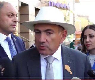 Пашинян заявил об отсутствии проблем с Аленом Симоняном на фоне дебатов в Армении